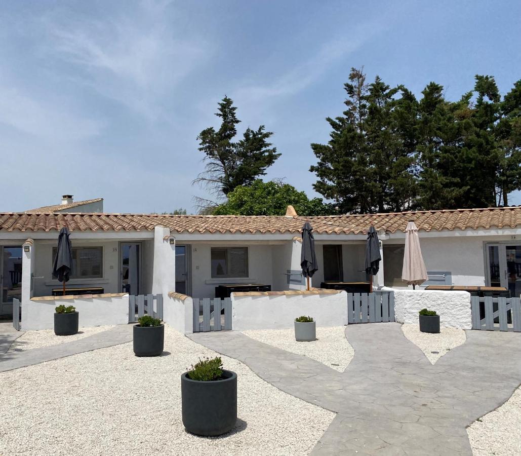 Hotel Mas Des Lys Saintes-Maries-de-la-Mer Exterior photo