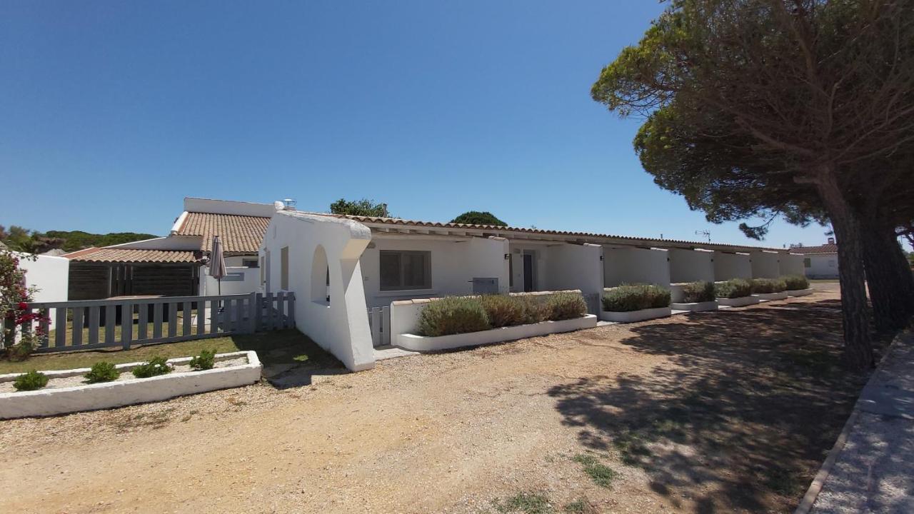 Hotel Mas Des Lys Saintes-Maries-de-la-Mer Exterior photo