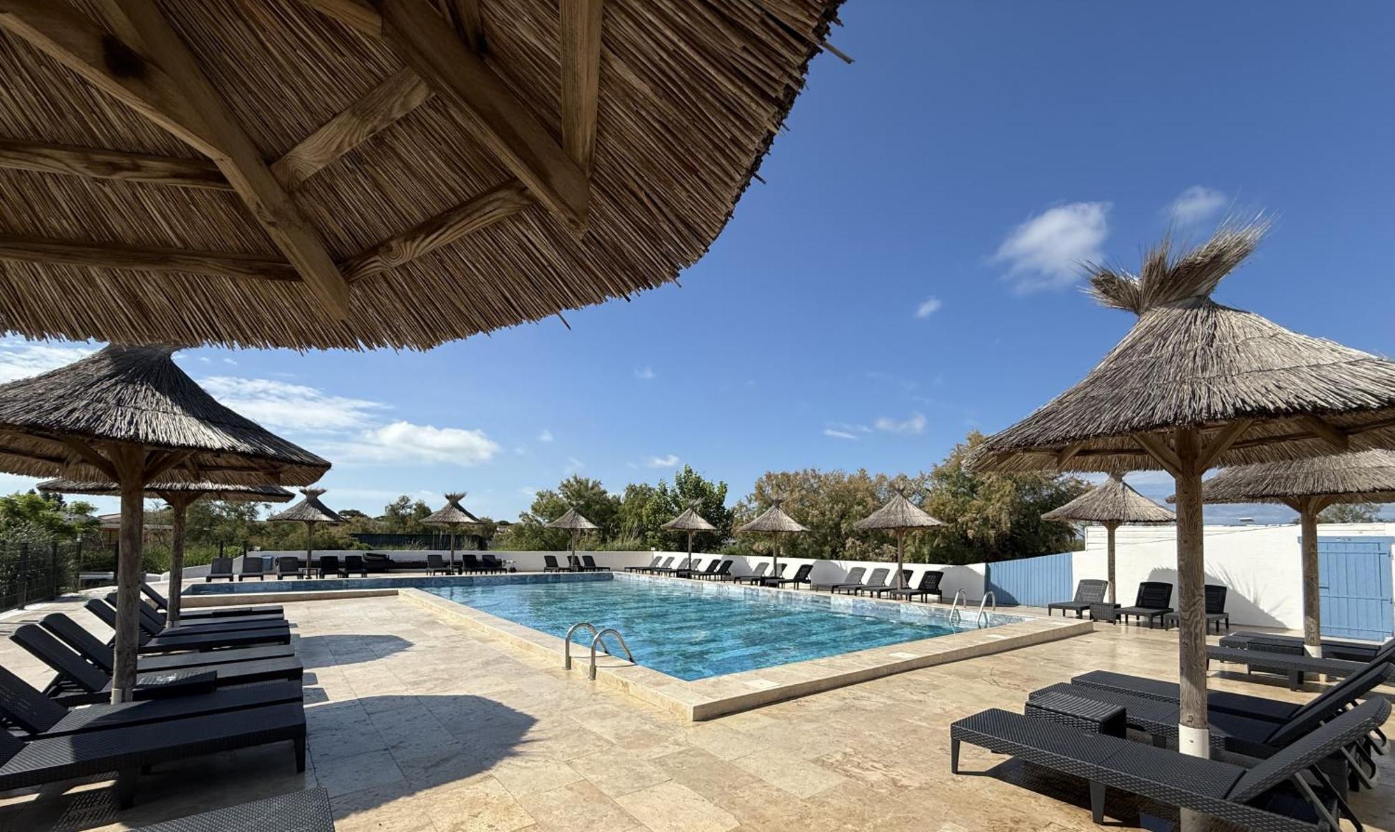Hotel Mas Des Lys Saintes-Maries-de-la-Mer Exterior photo